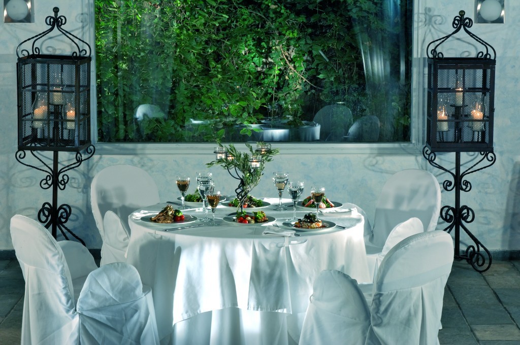 Grcka hoteli letovanje, Agia Triada, Sun Beach,svečani sto